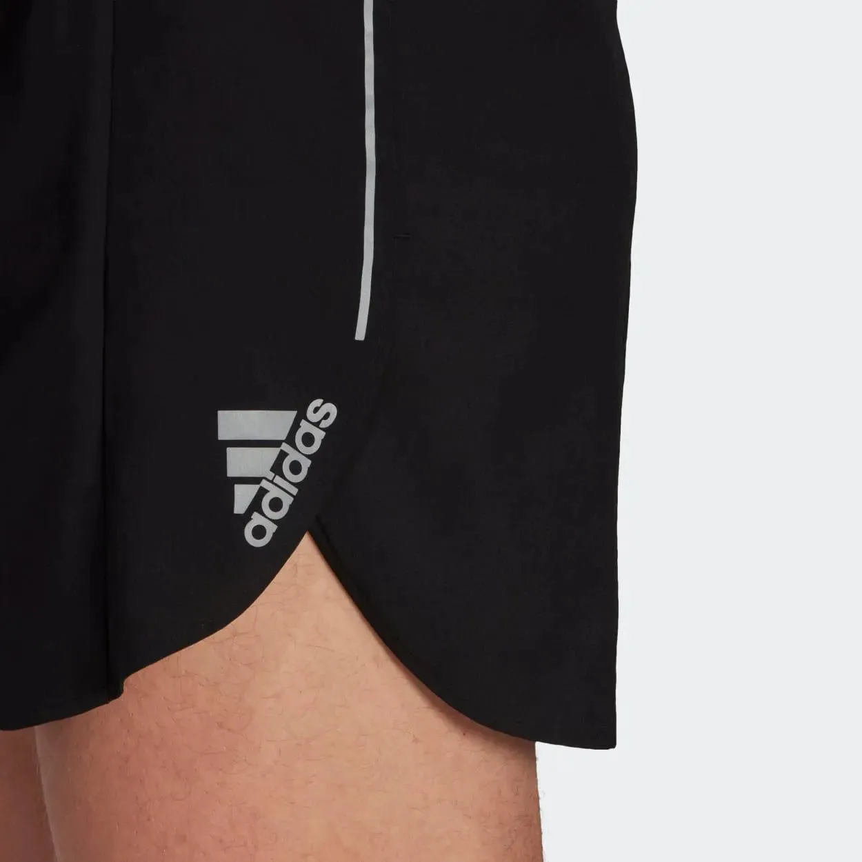 Adidas Herren Own The Run geteilte Shorts