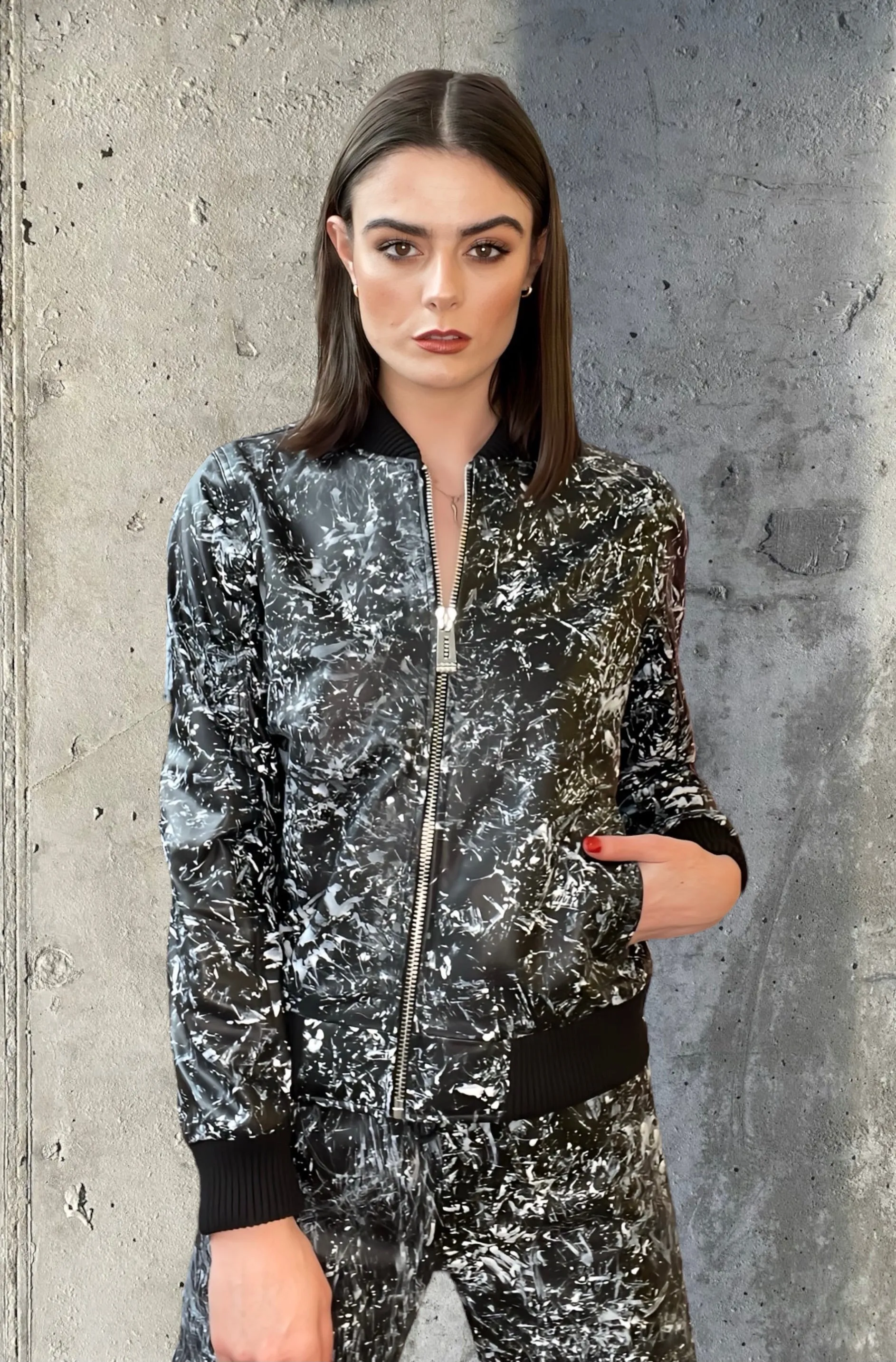 Bemalter Bomberjacke-Stil aus Vintage-Eisenoptik