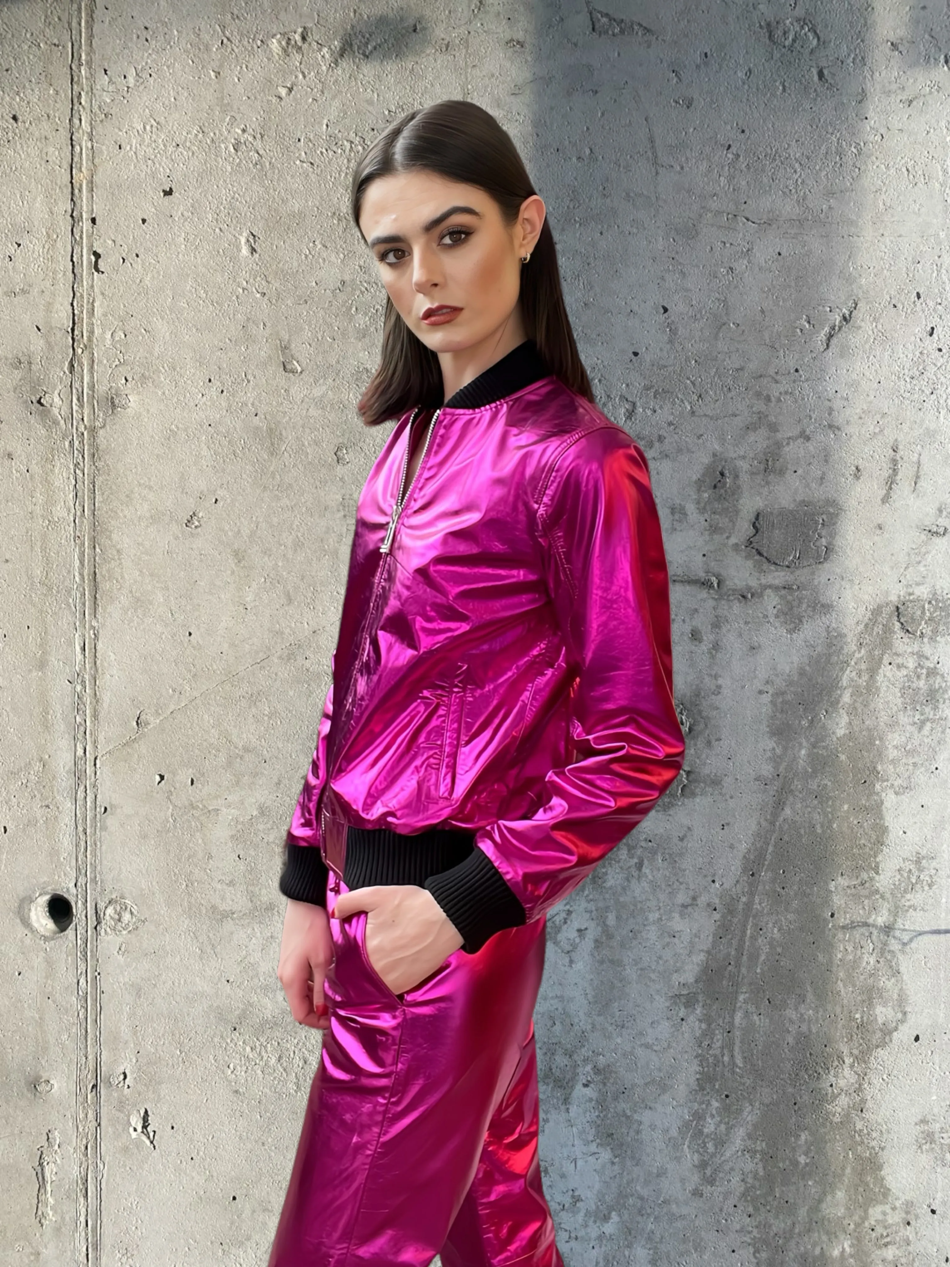 Any Old Iron Pink Metall Bomberjacke