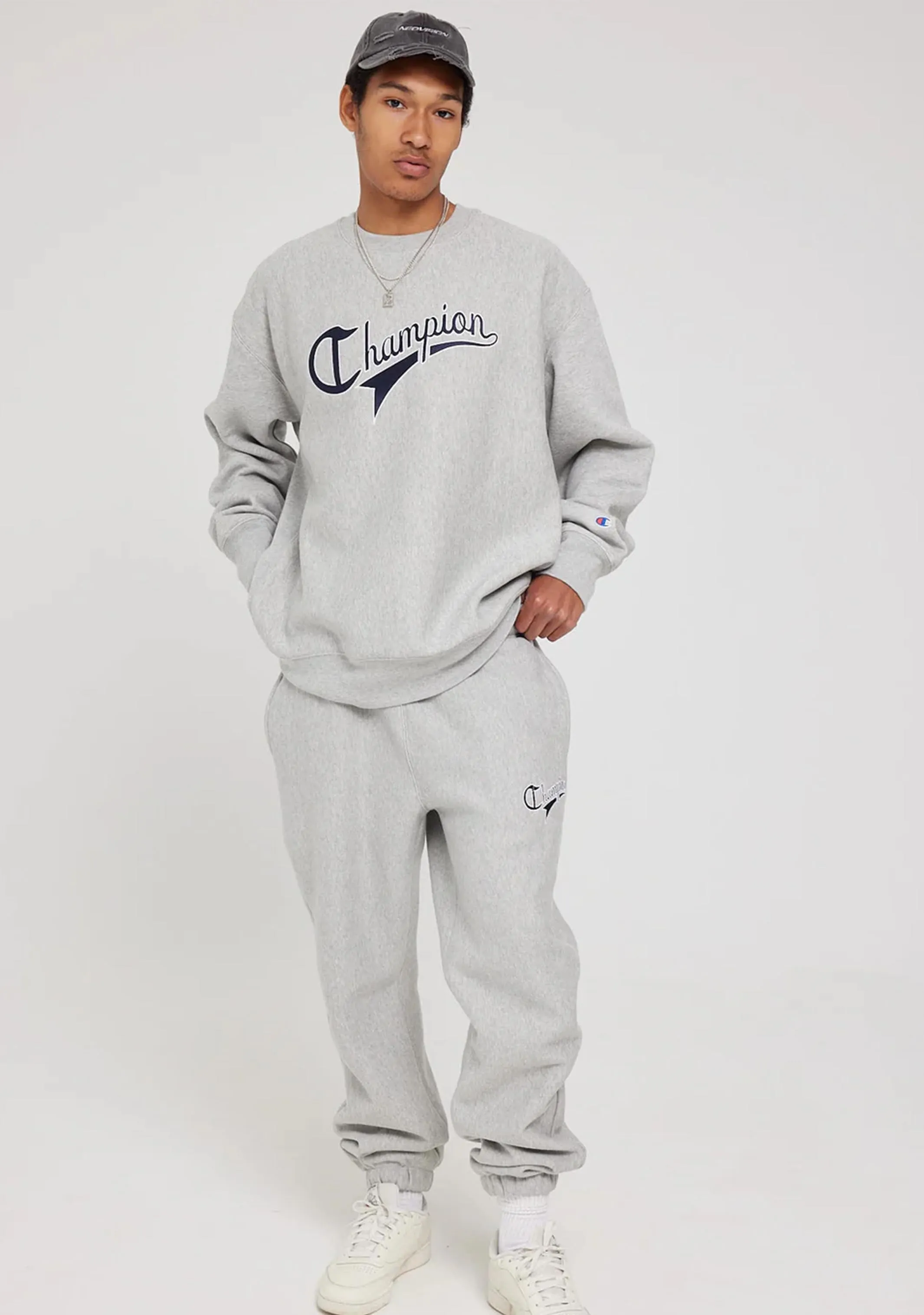 Champion Herren Reverse Weave Cursive Logo Crew <br> AUVGN A3R