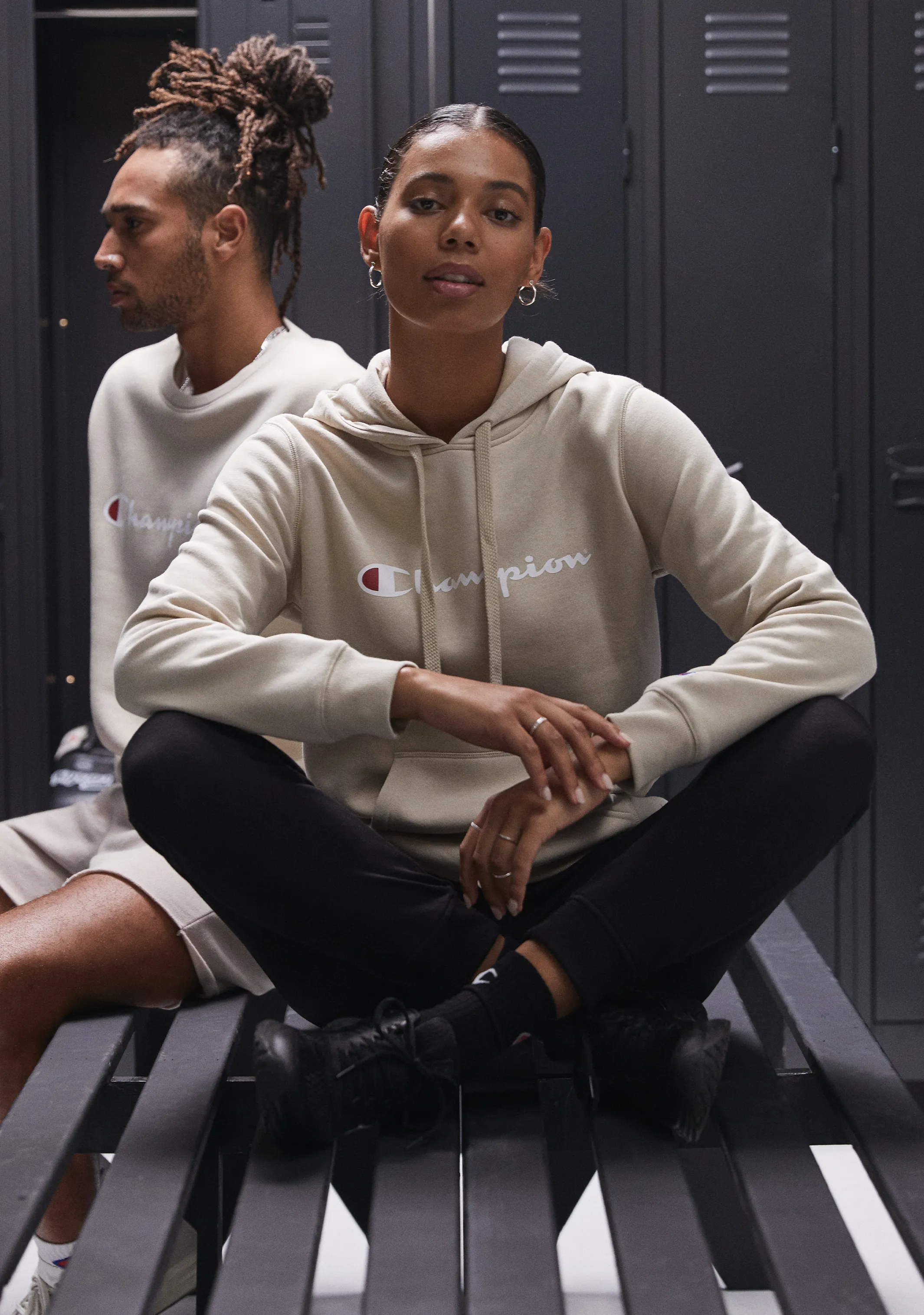 Champion Women’s Script Hoodie Creme