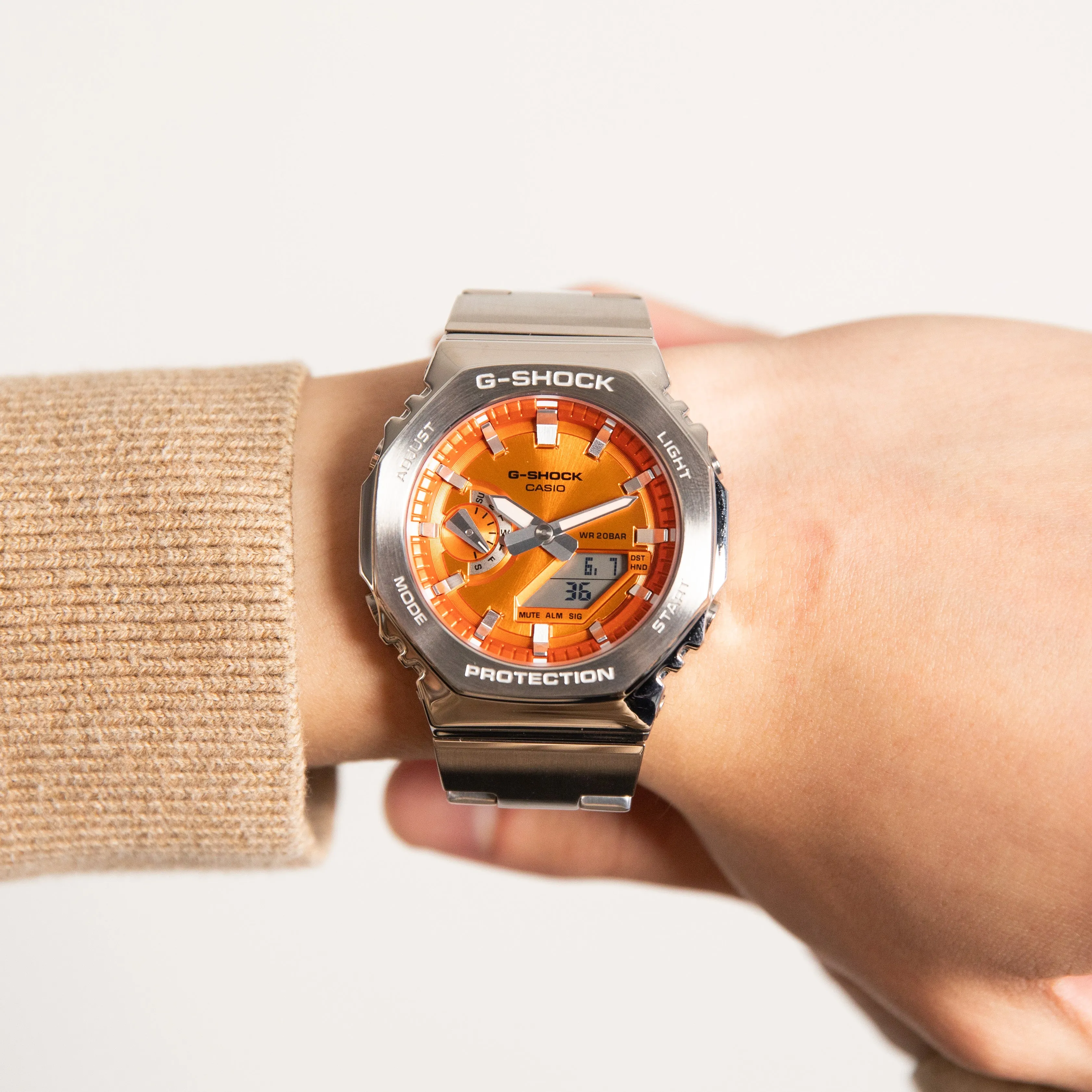 Taucheruhren für Herren G-Shock GM2110D-4A G-Steel Metallgehäuse 'CasiOak'