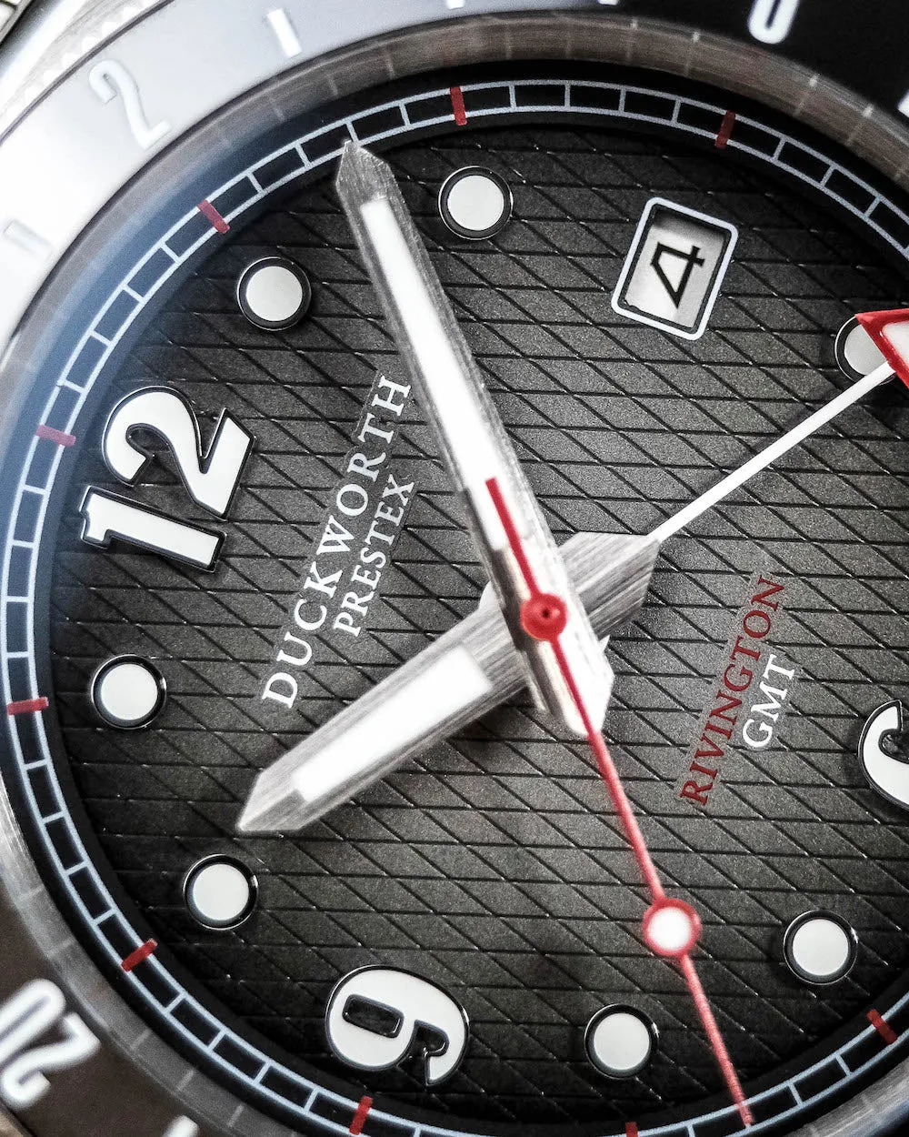 Duckworth Prestex Uhren Duckworth Prestex Rivington GMT Schwarz Grau Rauchfarbenes Stahlarmband Uhr