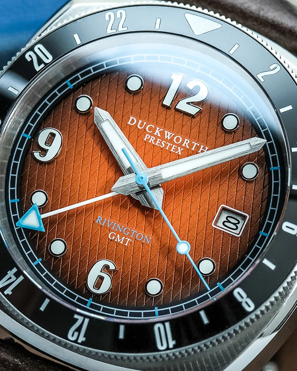 Duckworth Prestex Uhren Duckworth Prestex Rivington GMT Orange Rauchbraun Lederarmbanduhr