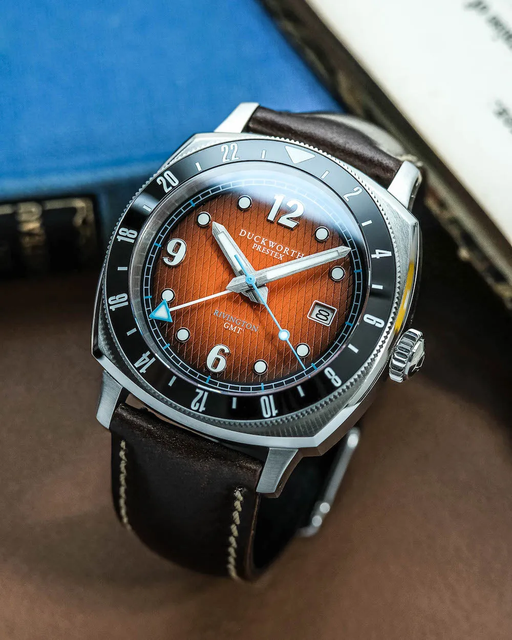 Duckworth Prestex Uhren Duckworth Prestex Rivington GMT Orange Rauchbraun Lederarmbanduhr
