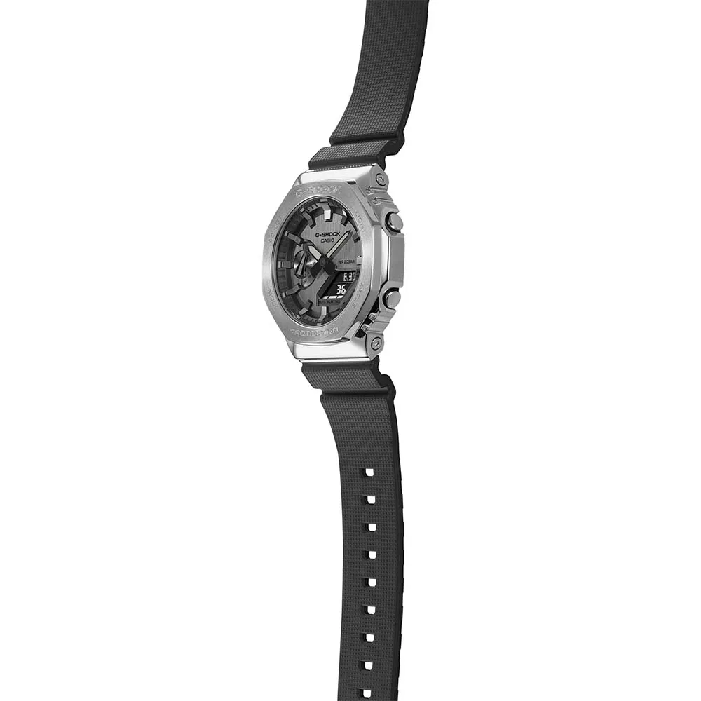 G-Shock Herrenuhren G-Shock GM2100-1A Metallgehäuse Silber 'CasiOak'