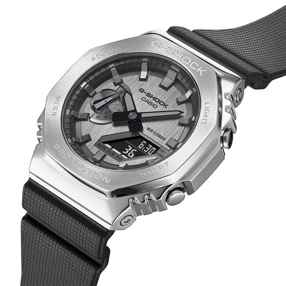 G-Shock Herrenuhren G-Shock GM2100-1A Metallgehäuse Silber 'CasiOak'