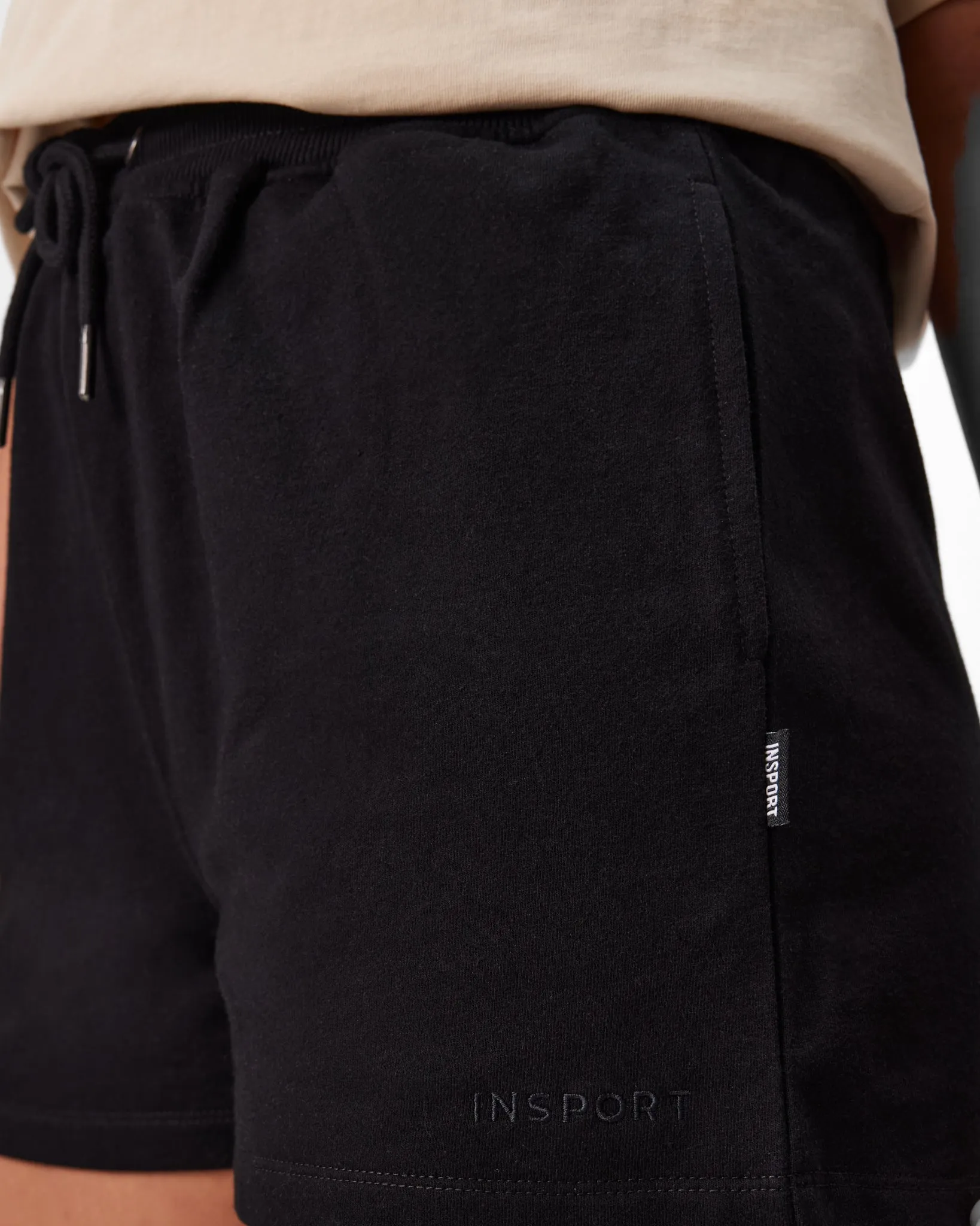 INSPORT DAMEN JENNA SCHWARZE SHORTS