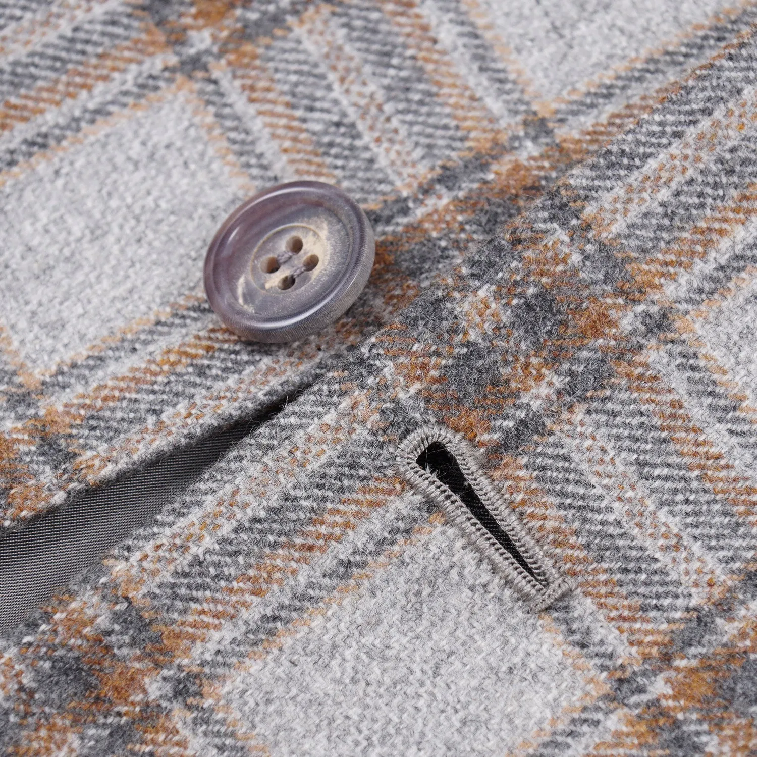 Kiton Geschichteter Karo-Kaschmir Sportmantel Kleidung_Kiton