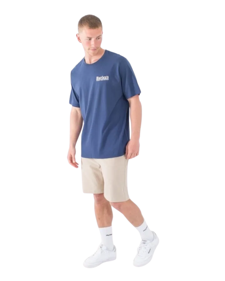 Magisches T-Shirt im Abgrund