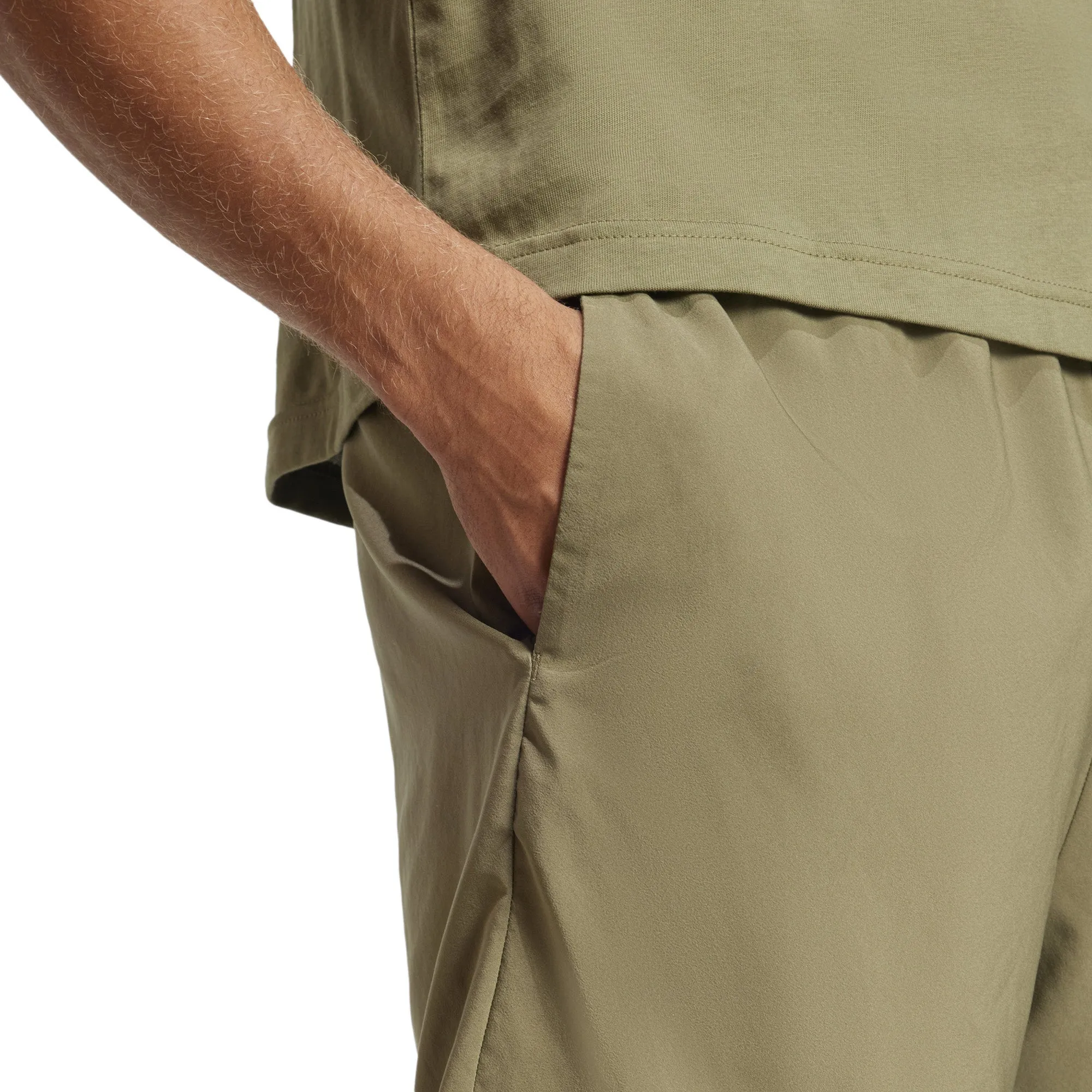 Herren Essentials Chelsea-Shorts mit kleinem Logo