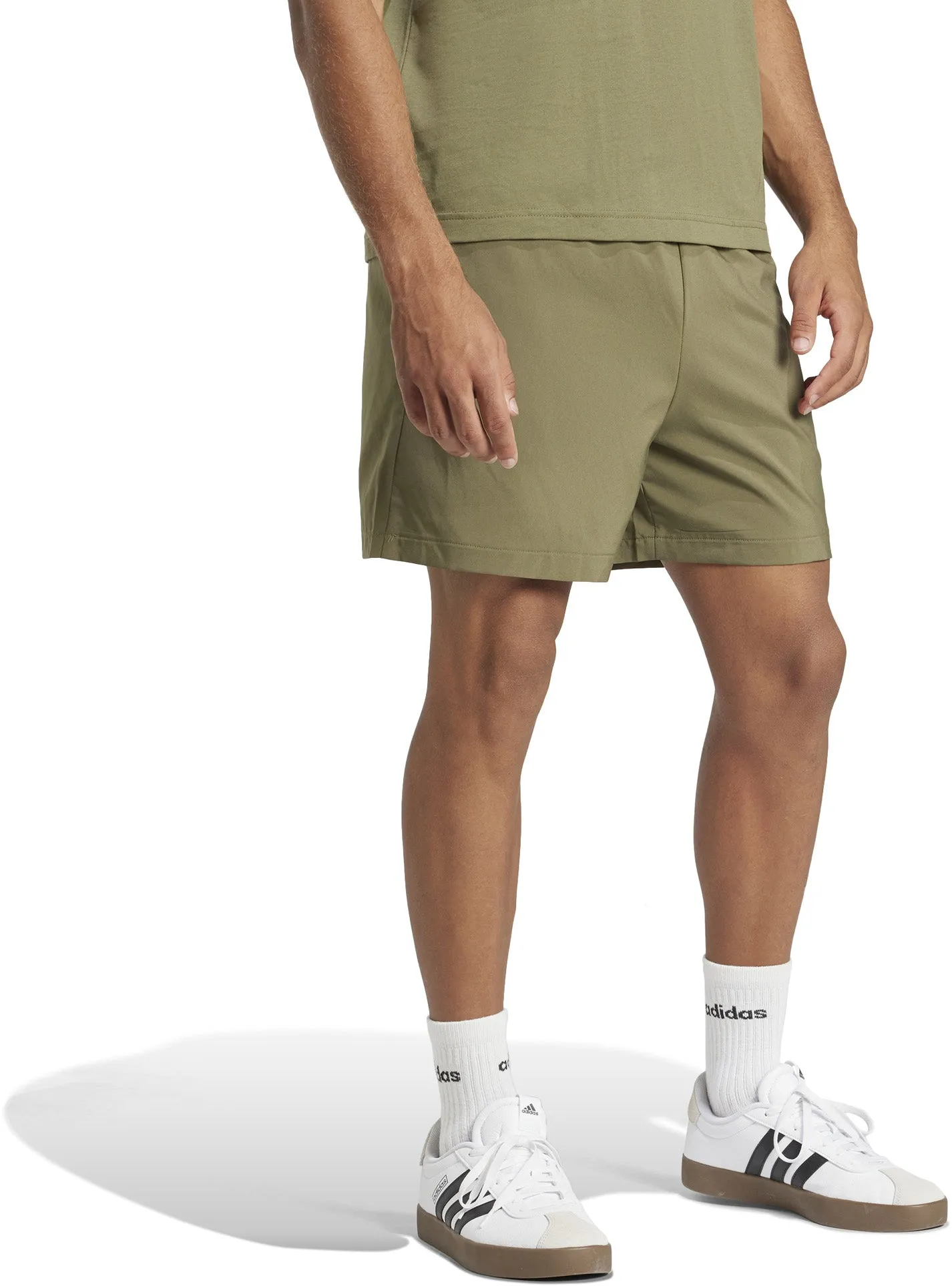 Herren Essentials Chelsea-Shorts mit kleinem Logo