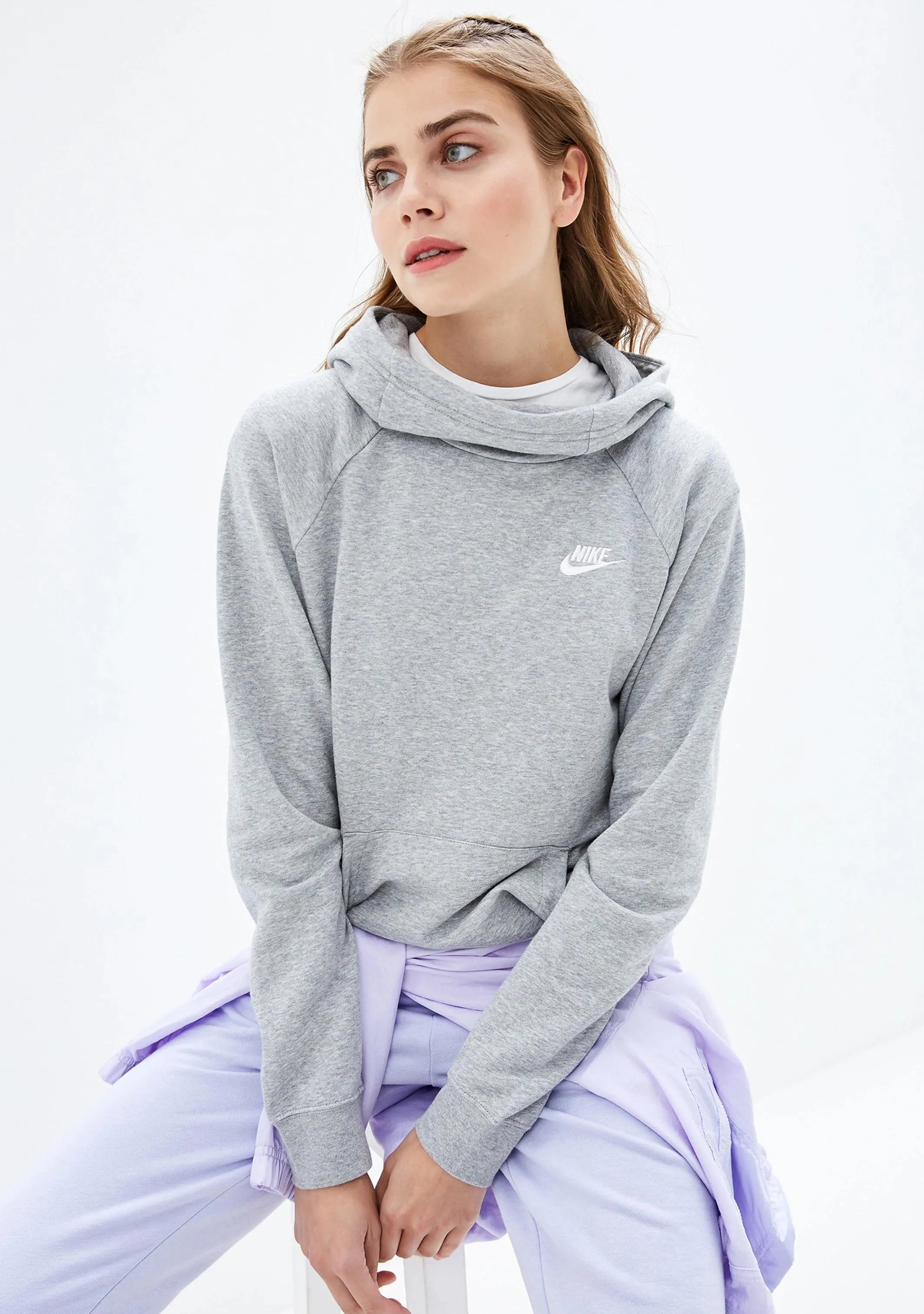 Nike Damen Fleece Kapuzenpullover mit Trichterkragen <BR> BV4116 063