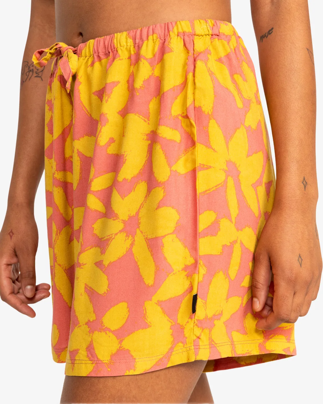 Quiksilver Kleidung Uni All Over Print Walkshorts in Canyon Clay 2 Tönen Blume