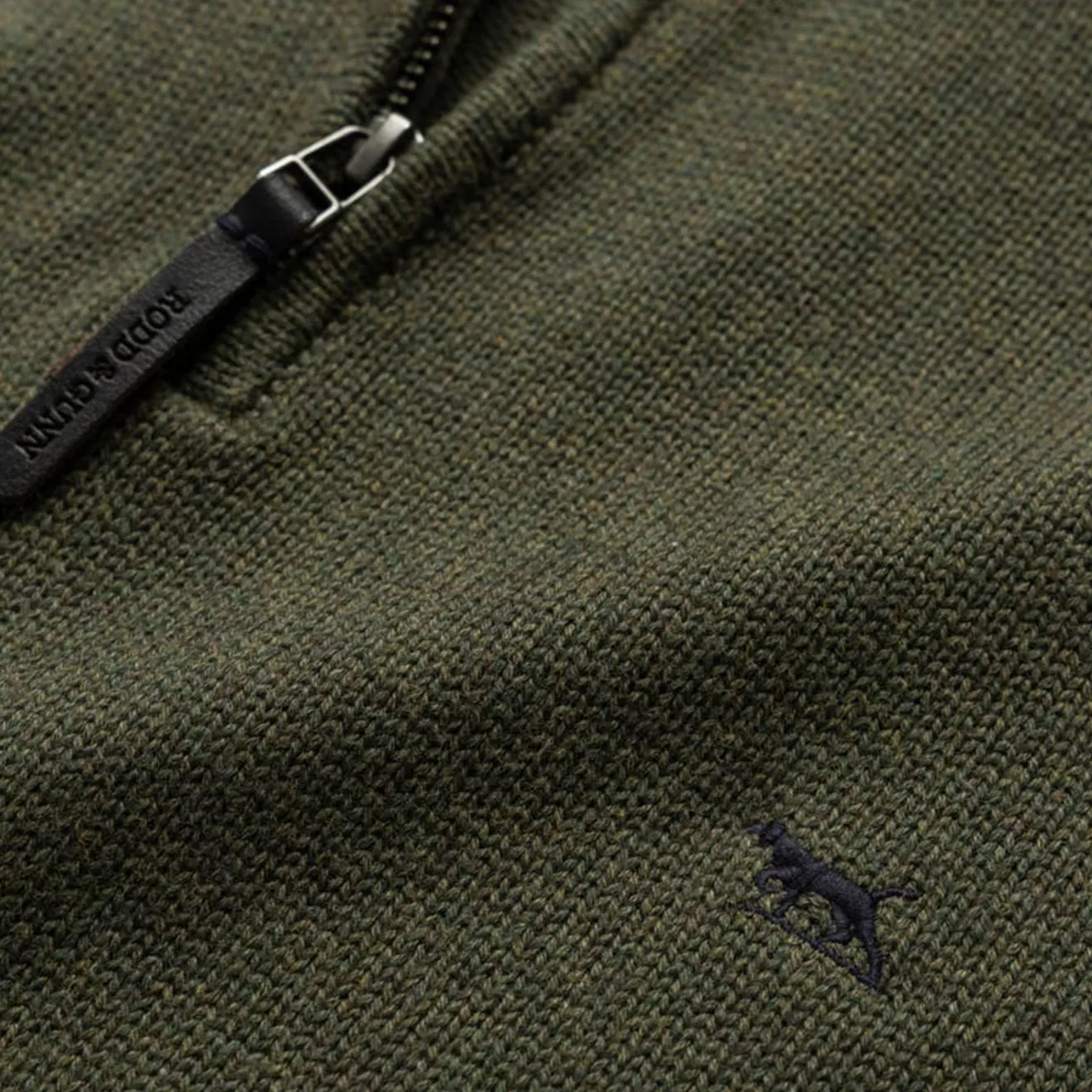 Rodd and Gunn Merrick Bay Reißverschluss-Hals Pullover Loden