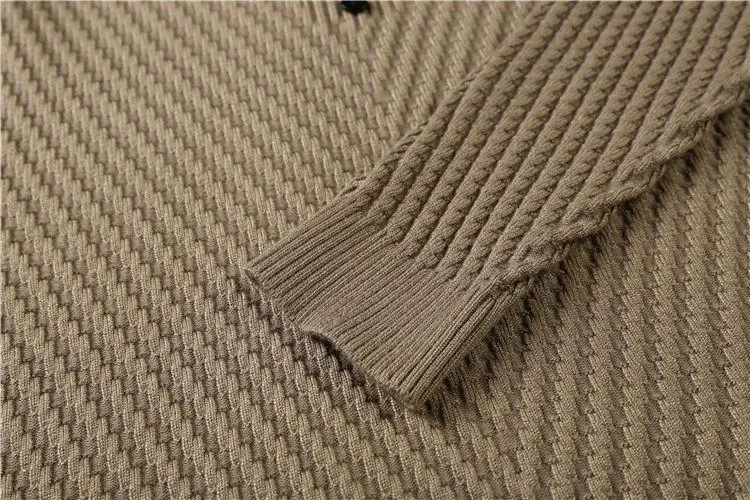 West Louis™ Figurbetonter Pullover mit V-Ausschnitt